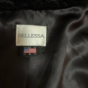 I am listing a BELLESSA brand coat in size Large for sale.